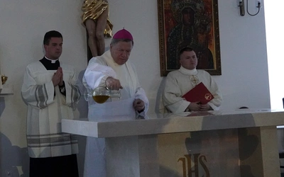 Poświęcenie kościoła NMP Częstochowskiej w Kątnej