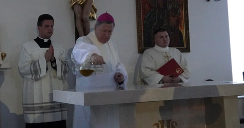 Poświęcenie kościoła NMP Częstochowskiej w Kątnej