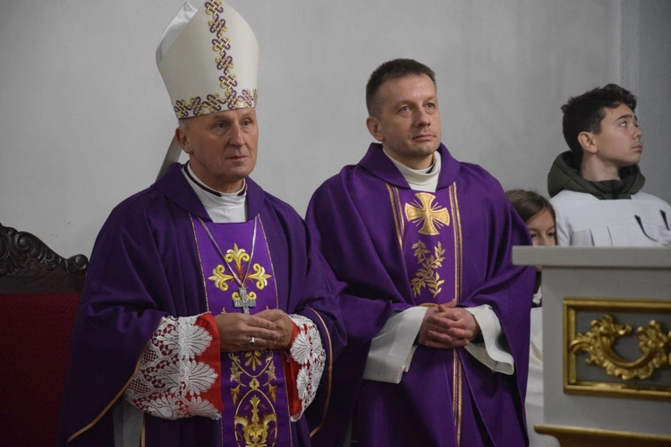 Powrót maryjnego obrazu do sanktuarium w Skrzyńsku