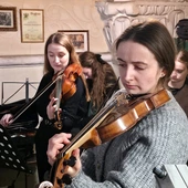 Hołd dla ks. Langiego