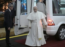 Annaya: pierwszy raz papież nawiedzi grób św. Szarbela