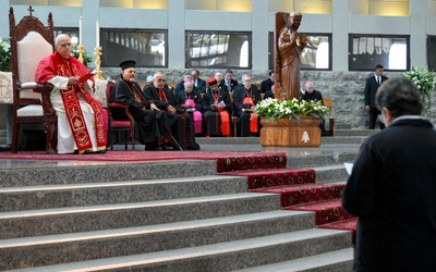 Leon XIV u Matki Bożej w Harissie: skąd czerpać siły w kryzysie?