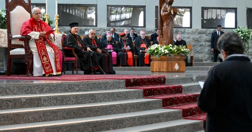 Leon XIV u Matki Bożej w Harissie: skąd czerpać siły w kryzysie?