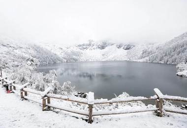 Morskie oko zamarzło