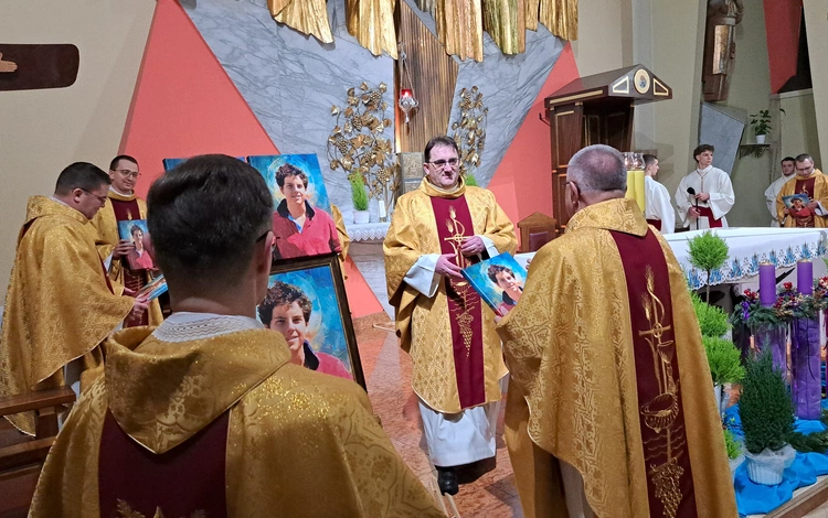 Brzesko. Błogosławieństwo lektorów i pielgrzymka LSO dekanatu brzeskiego