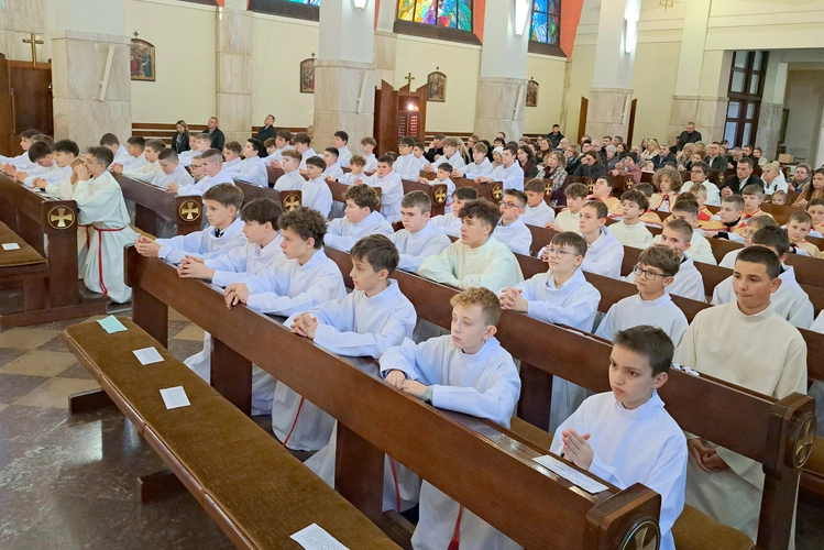 Brzesko. Błogosławieństwo lektorów i pielgrzymka LSO dekanatu brzeskiego