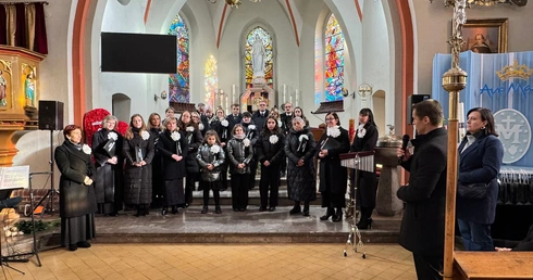 Jubileusz 20-lecia chóru parafialnego Miłości Dwie z Malczyc