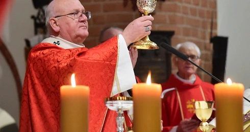 Uczy nas miłości do Chrystusa