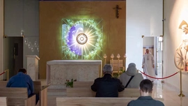 Spowiedź na dworcu kolejowym we Wrocławiu - Stacja Miłosierdzie!