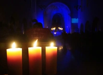 Odkryj piękno rorat w parafii Świętej Rodziny we Wrocławiu