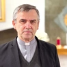 Ks. Krystian Piechaczek odpowiada za nadzwyczajnych szafarzy w diecezji gliwickiej. 