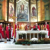 Bp Roman Pindel przewodniczył Mszy św. jubileuszowej wspólnoty z Bielska-Białej.