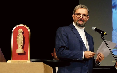 Ks. Piotr Hoffmann wraz z kapitułą nagrody czekają na zgłoszenia kandydatur.