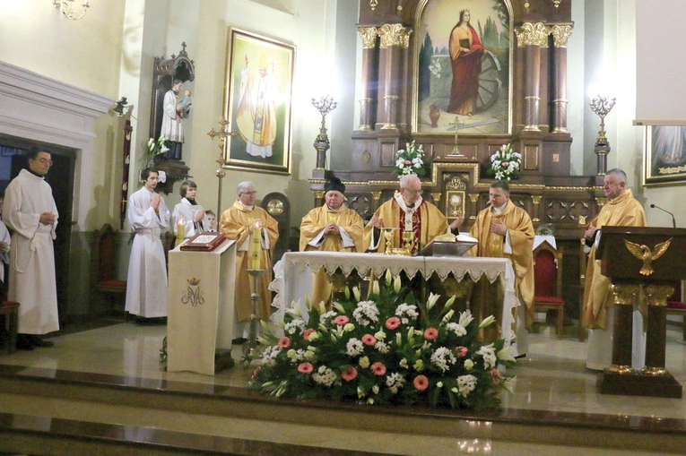 Mszy św. kończącej rocznicowe obchody przewodniczył abp Stanisław Budzik. 