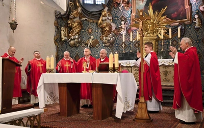 Wśród celebransów byli także znani muzykolodzy.