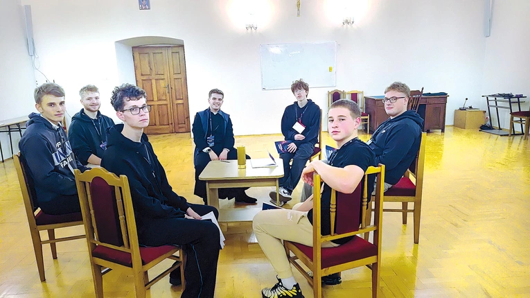 Uczestnicy podkreślali, że ten czas pozwolił im nie tylko umocnić wiarę, ale także odważniej spojrzeć na swoje życiowe wybory w świetle Bożego słowa.