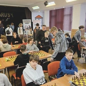 Zawody zostały rozegrane w kilku kategoriach wiekowych.