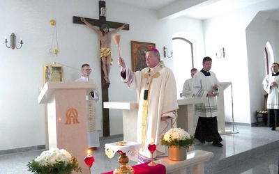 Uroczystość była zwieńczeniem długoletniej pracy, ofiarności i zaangażowania wielu osób.