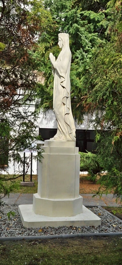  Figura po pracach konserwatorsko-restauratorskich jest zabezpieczona na kilka lat przed szkodliwym działaniem warunków atmosferycznych. W przyszłości będzie trzeba ją chronić pod zadaszeniem lub przenieść w miejsce wolne od negatywnego wpływu  pogody.