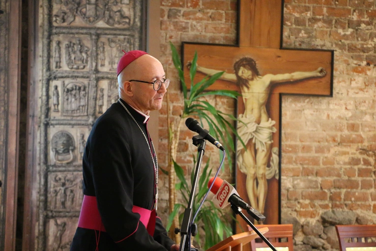 Płock. Przekazanie średniowiecznych pergaminów