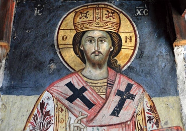 Patrząc na Chrystusa Arcykapłana, widzimy ofiarę krzyża i jej skutki dla ludzi. Dostrzegamy Chrystusa Zmartwychwstałego, który zawsze żyje i wstawia się za nami przed obliczem Boga.