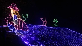 Św. Mikołaj w krainie Alicji