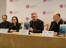 Episkopat zaprezentował nową podstawę programową nauczania religii w szkole