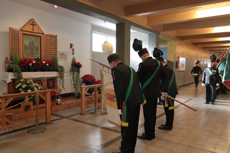 Uroczystości barbórkowe na kopalni Wesoła z udziałem abp. Andrzeja Przybylskiego