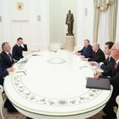 Właśnie rozstrzyga się nasza przyszłość: Gdy Rosja gra o wszystko, Polska oddaje mecz walkowerem