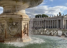 Na Placu św. Piootra w Watykanie