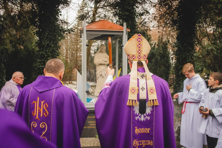 Poświęcenie figury w Trąbkach Wielkich