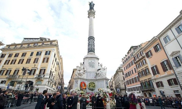 8 grudnia na Placu Hiszpańskim