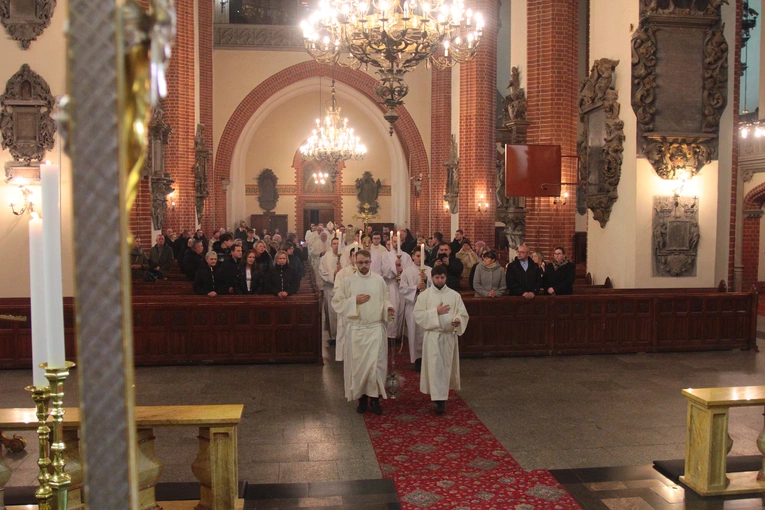 Przyjęcie stroju kapłańskiego