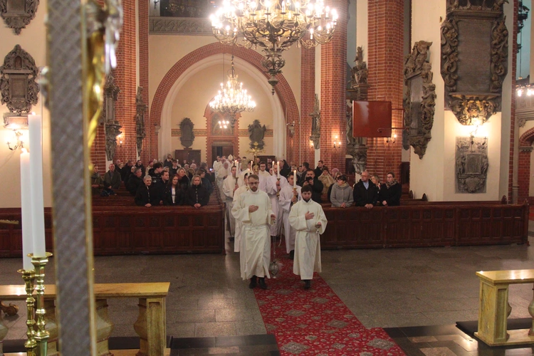 Przyjęcie stroju kapłańskiego