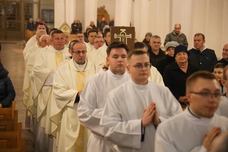 Uroczystość kandydatury w konkatedrze w Stalowej Woli