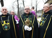 Habemus sanctum. Rycerskie szlify w Dębnie