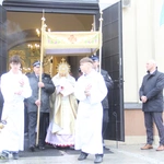 Poświęcenie odnowionych ołtarzy w kościele w Borowej k. Mielca