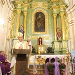 Poświęcenie odnowionych ołtarzy w kościele w Borowej k. Mielca