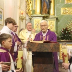 Poświęcenie odnowionych ołtarzy w kościele w Borowej k. Mielca