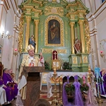 Poświęcenie odnowionych ołtarzy w kościele w Borowej k. Mielca