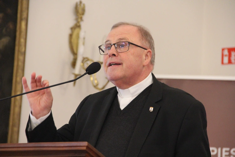 Sługa Boży ks. Aleksander Zienkiewicz. Przewodnik w drodze do wiary i świętości