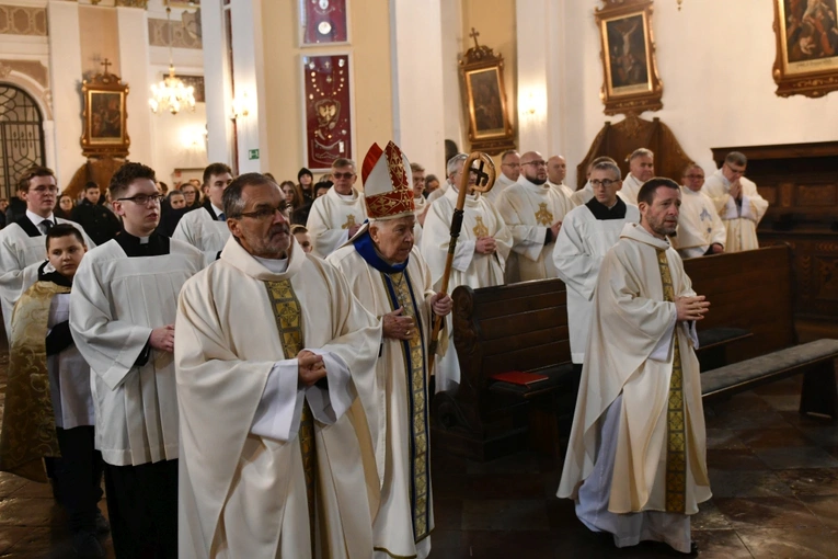 Obłóczyny i kandydatura w Rokitnie