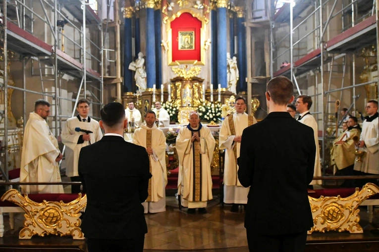 Obłóczyny i kandydatura w Rokitnie