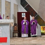 Matka Boża Królowa Zaspy ukoronowana