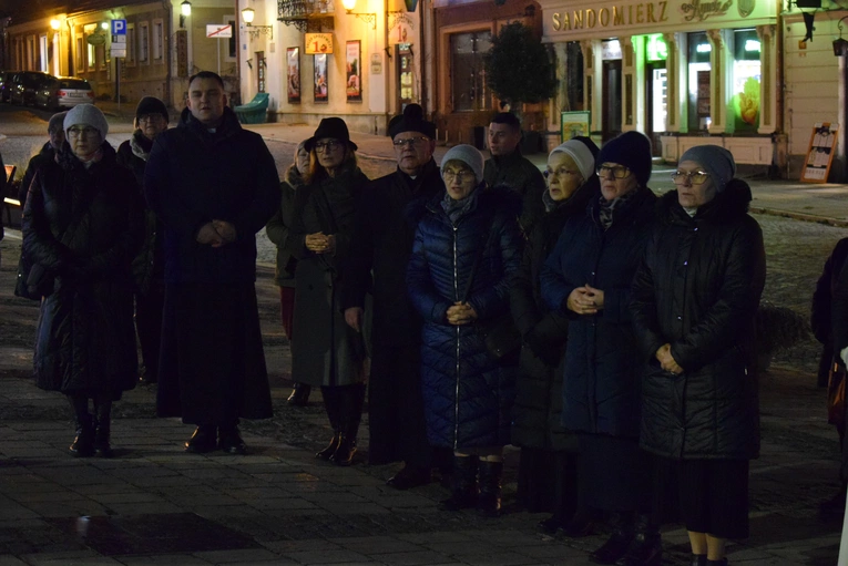 Modlitwa przy figurze