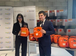 Bobrowniki. Gmina inwestuje w bezpieczeństwo mieszkańców. Pojawi się 20 ogólnodostępnych defibrylatorów