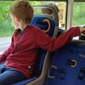 Transport GZM - Dzieci w podróży