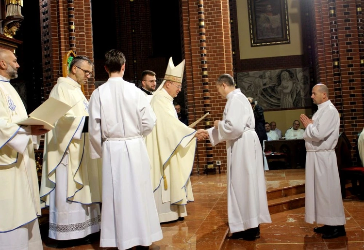 Nowi szafarze Komunii świętej