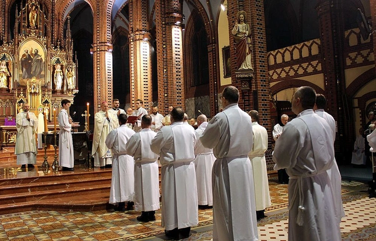 Nowi szafarze Komunii świętej