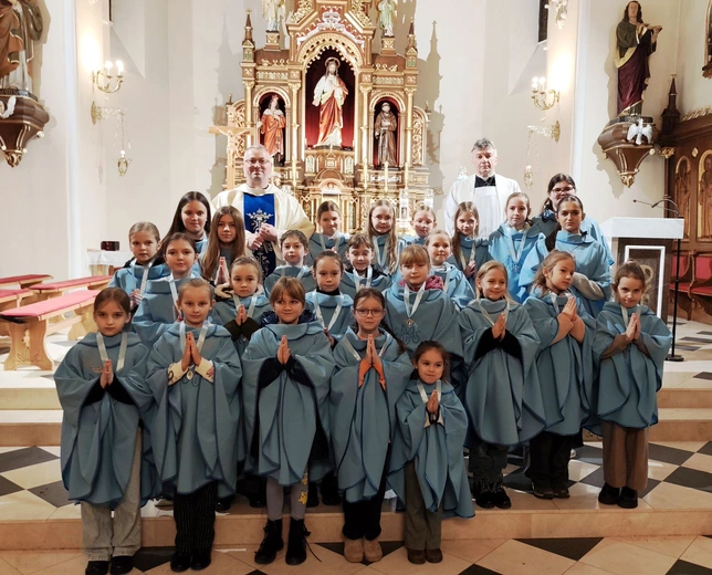 Kolejne 22 dziewczynki z parafii Żegocina chcą naśladować Maryję